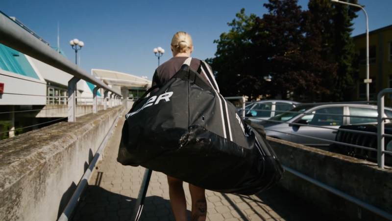 The Barn: Klára Peslarová | Bauer Hockey